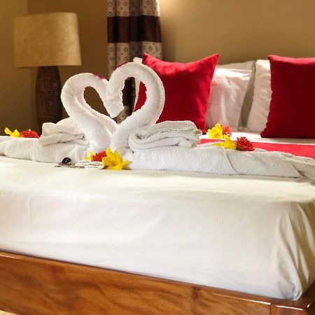 Mountain Lodge Anse Volbert Village 외부 사진