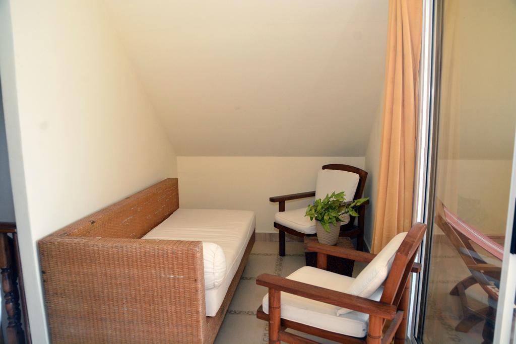 Mountain Lodge Anse Volbert Village 외부 사진