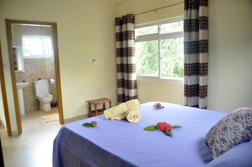 Mountain Lodge Anse Volbert Village 외부 사진