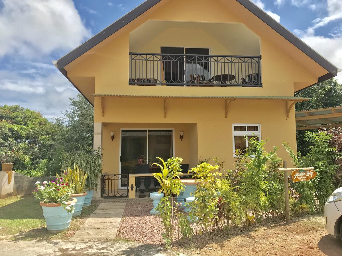 Mountain Lodge Anse Volbert Village 외부 사진