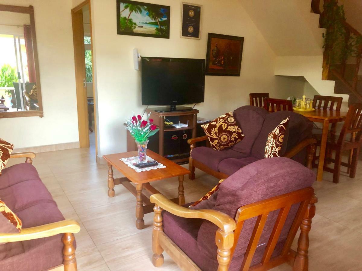 Mountain Lodge Anse Volbert Village 외부 사진